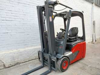 Used Forklift Truck LINDE E14 EVO LI-ON ELEKTRO DREIRADFRONTSTAPLER (13067333) backdrop