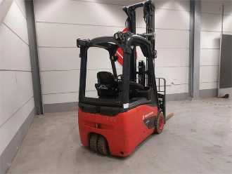 Used Forklift Truck LINDE E15-02 ELEKTRO VIERRADFRONTSTAPLER (13056515)