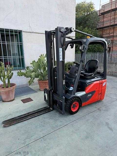 Used Forklift Truck LINDE E15-02 Evo ELEKTRO DREIRADFRONTSTAPLER (13057516)