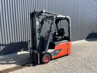 Used Forklift Truck LINDE E16-02 ELEKTRO DREIRADFRONTSTAPLER (13065765) backdrop