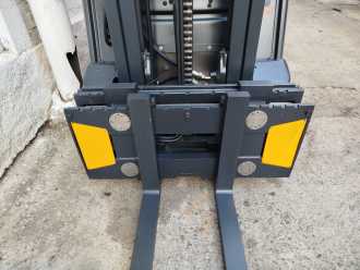Used Forklift Truck LINDE E16-02 PESAJE ELEKTRO DREIRADFRONTSTAPLER (13043424)