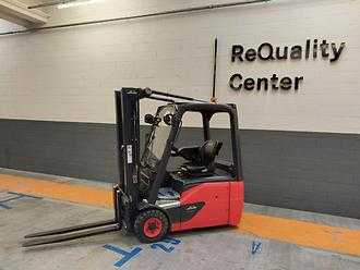 Used Forklift Truck LINDE E16 ELEKTRO DREIRADFRONTSTAPLER (13063692) backdrop
