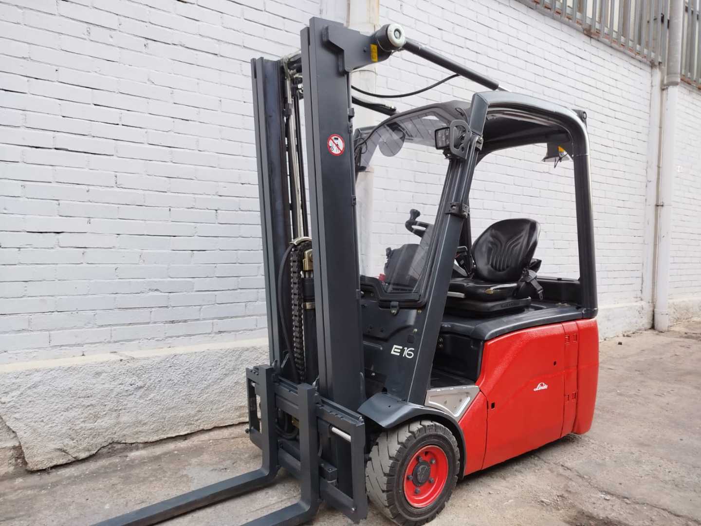 Used Forklift Truck LINDE E16 ELEKTRO DREIRADFRONTSTAPLER (13067296)