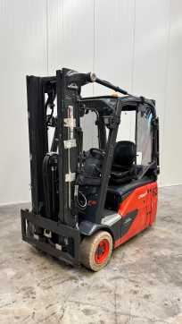 Used Forklift Truck LINDE E16 ELEKTRO DREIRADFRONTSTAPLER (13068390) backdrop