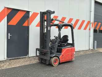 Used Forklift Truck LINDE E16C-01 ELEKTRO DREIRADFRONTSTAPLER (13071534) backdrop