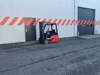 Used Forklift Truck LINDE E16C-02 ELEKTRO DREIRADFRONTSTAPLER (13043532)