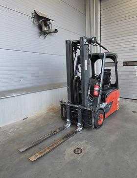 Used Forklift Truck LINDE E16C - 386 ELEKTRO DREIRADFRONTSTAPLER (13069138)