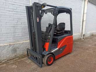 Used Forklift Truck LINDE E16H ELEKTRO DREIRADFRONTSTAPLER (13023977) backdrop