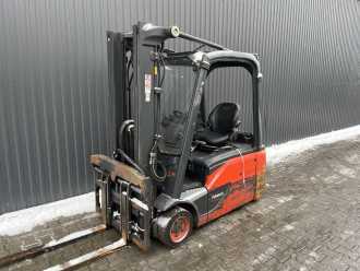 Used Forklift Truck LINDE E16L-02 ELEKTRO DREIRADFRONTSTAPLER (13019743) backdrop