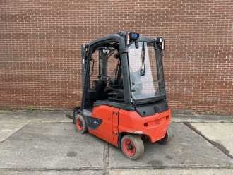 Used Forklift Truck LINDE E16P-02 ELEKTRO VIERRADFRONTSTAPLER (13054651)