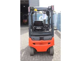 Used Forklift Truck LINDE E16P-02 ELEKTRO VIERRADFRONTSTAPLER (13062970)