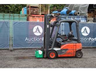 Used Forklift Truck LINDE E16P-02 ELEKTRO VIERRADFRONTSTAPLER (13065092) backdrop