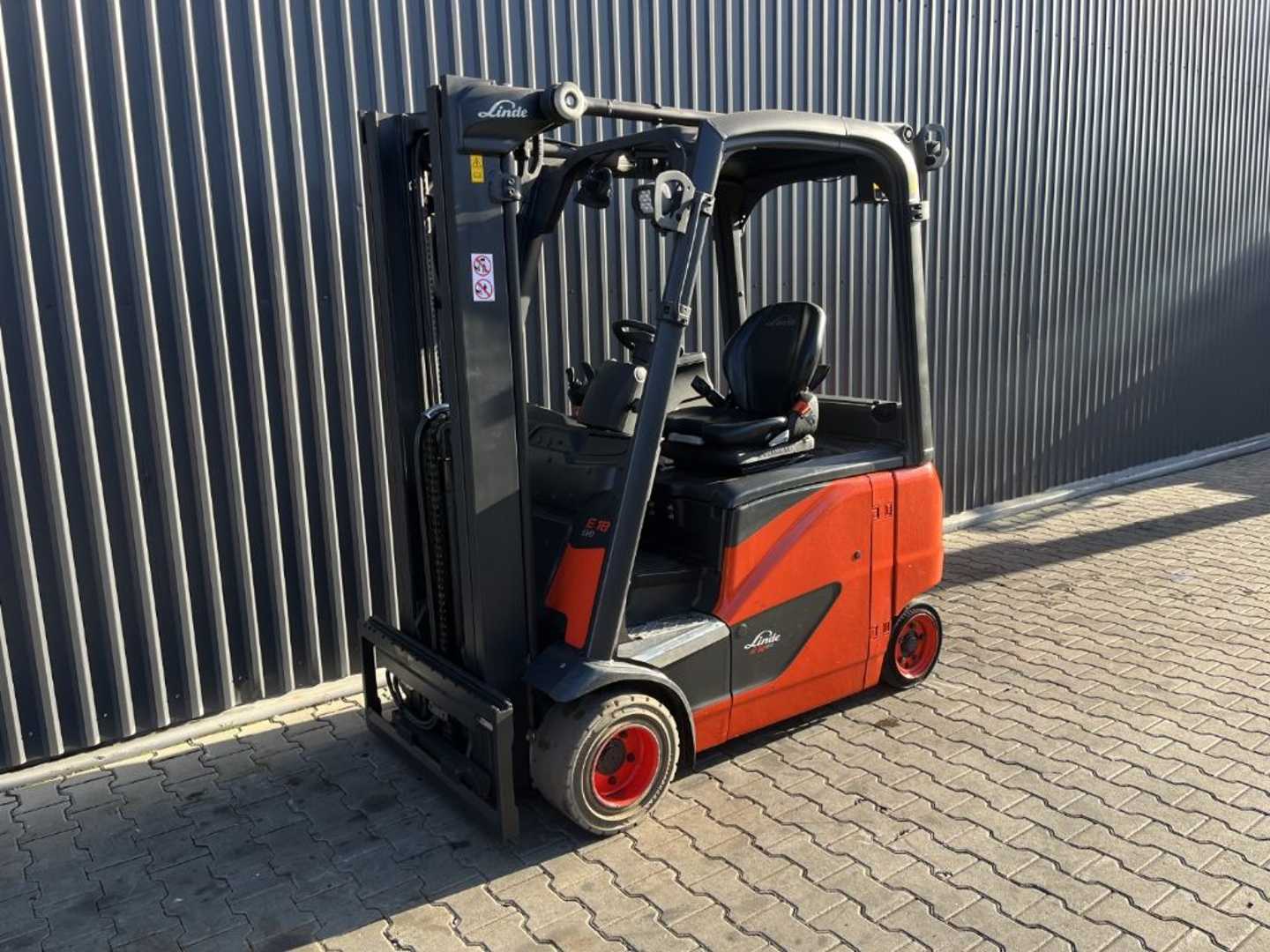 Used Forklift Truck LINDE E18PH-02 ELEKTRO VIERRADFRONTSTAPLER (13075956)