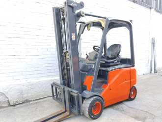 Used Forklift Truck LINDE E18PH ELEKTRO VIERRADFRONTSTAPLER (13067312) backdrop