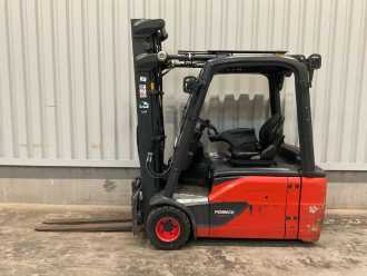 Used Forklift Truck LINDE E20L-02 BR386 ELEKTRO DREIRADFRONTSTAPLER (13064536) backdrop