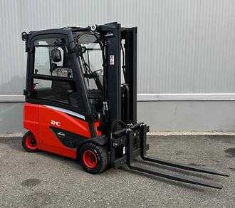 Used Forklift Truck LINDE E20PH-02 ELEKTRO VIERRADFRONTSTAPLER (12982305) backdrop