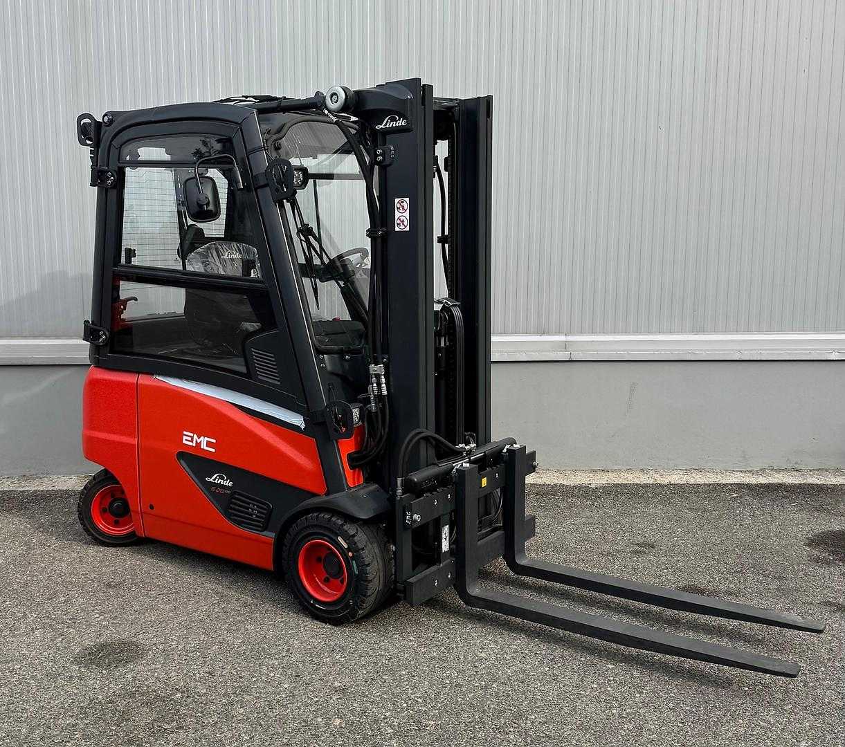 Used Forklift Truck LINDE E20PH-02 ELEKTRO VIERRADFRONTSTAPLER (12982305)