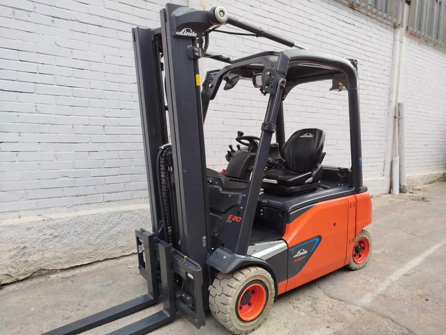 Used Forklift Truck LINDE E20PL EVO Litio ELEKTRO VIERRADFRONTSTAPLER (13067314)