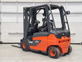 Used Forklift Truck LINDE E25-01 ELEKTRO VIERRADFRONTSTAPLER (13038084)