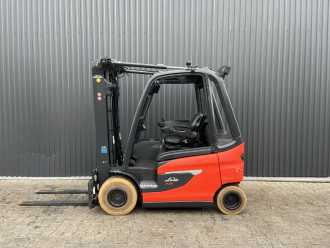 Used Forklift Truck LINDE E25-01 ELEKTRO VIERRADFRONTSTAPLER (13066297)