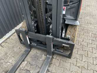 Used Forklift Truck LINDE E25-01 ELEKTRO VIERRADFRONTSTAPLER (13066297)