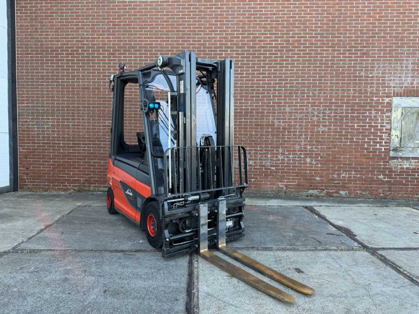 Used Forklift Truck LINDE E25-01 ELEKTRO VIERRADFRONTSTAPLER (13072165)