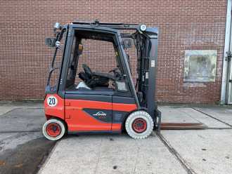 Used Forklift Truck LINDE E25-01 ELEKTRO VIERRADFRONTSTAPLER (13072498)