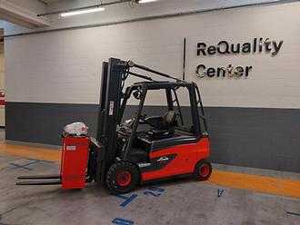 Used Forklift Truck LINDE E25 L ELEKTRO VIERRADFRONTSTAPLER (13032690)