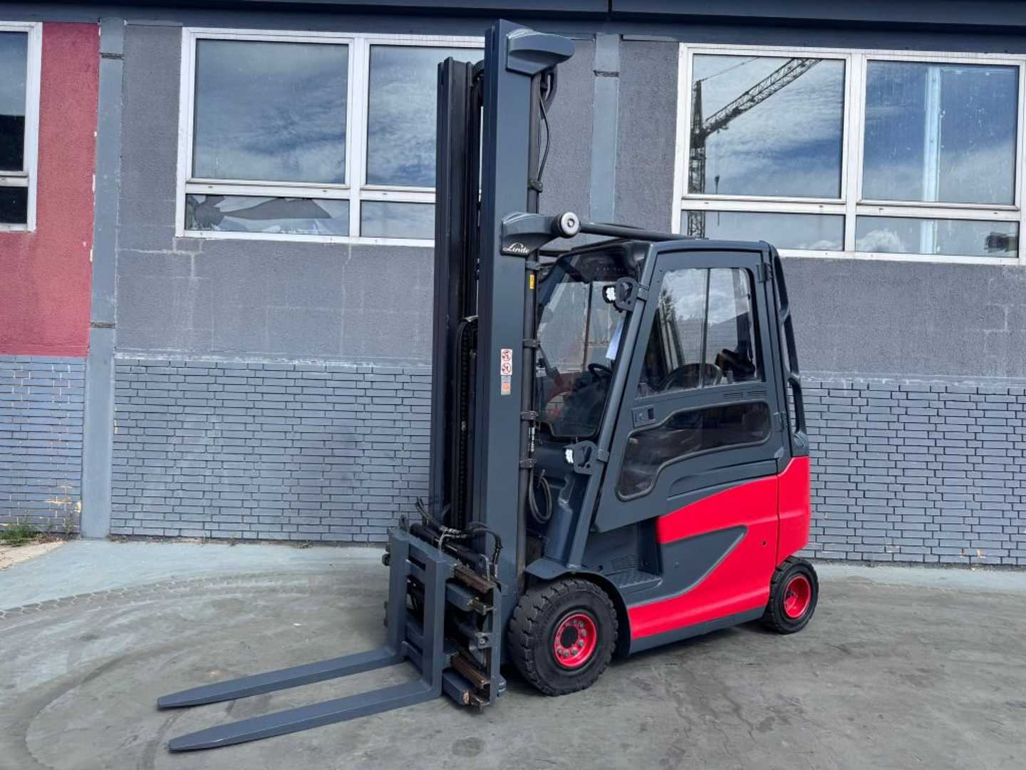Used Forklift Truck LINDE E25H-01/600 /Baujahr 2017 / Stunden 9044 HH 7,53M ELEKTRO VIERRADFRONTSTAPLER (13065174)