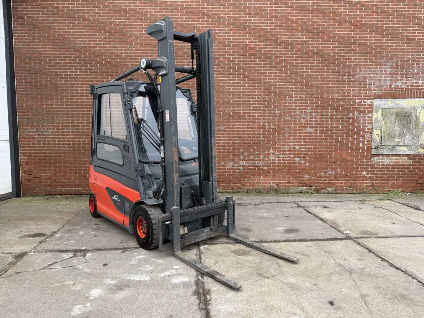 Used Forklift Truck LINDE E25L-01 ELEKTRO VIERRADFRONTSTAPLER (13017564)