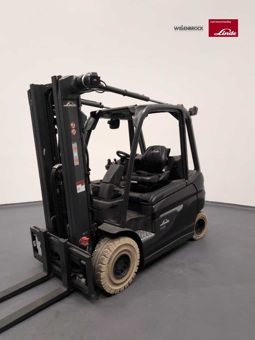 Used Forklift Truck LINDE E25L-1252-01 ELEKTRO VIERRADFRONTSTAPLER (13068229)