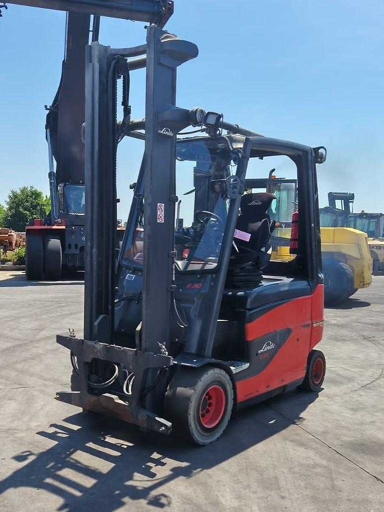 Used Forklift Truck LINDE E30HL-01/600 ELEKTRO VIERRADFRONTSTAPLER (13052430)