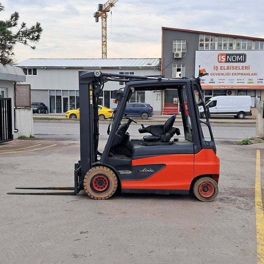 Used Forklift Truck LINDE E30L-387 ELEKTRO VIERRADFRONTSTAPLER (13006530)