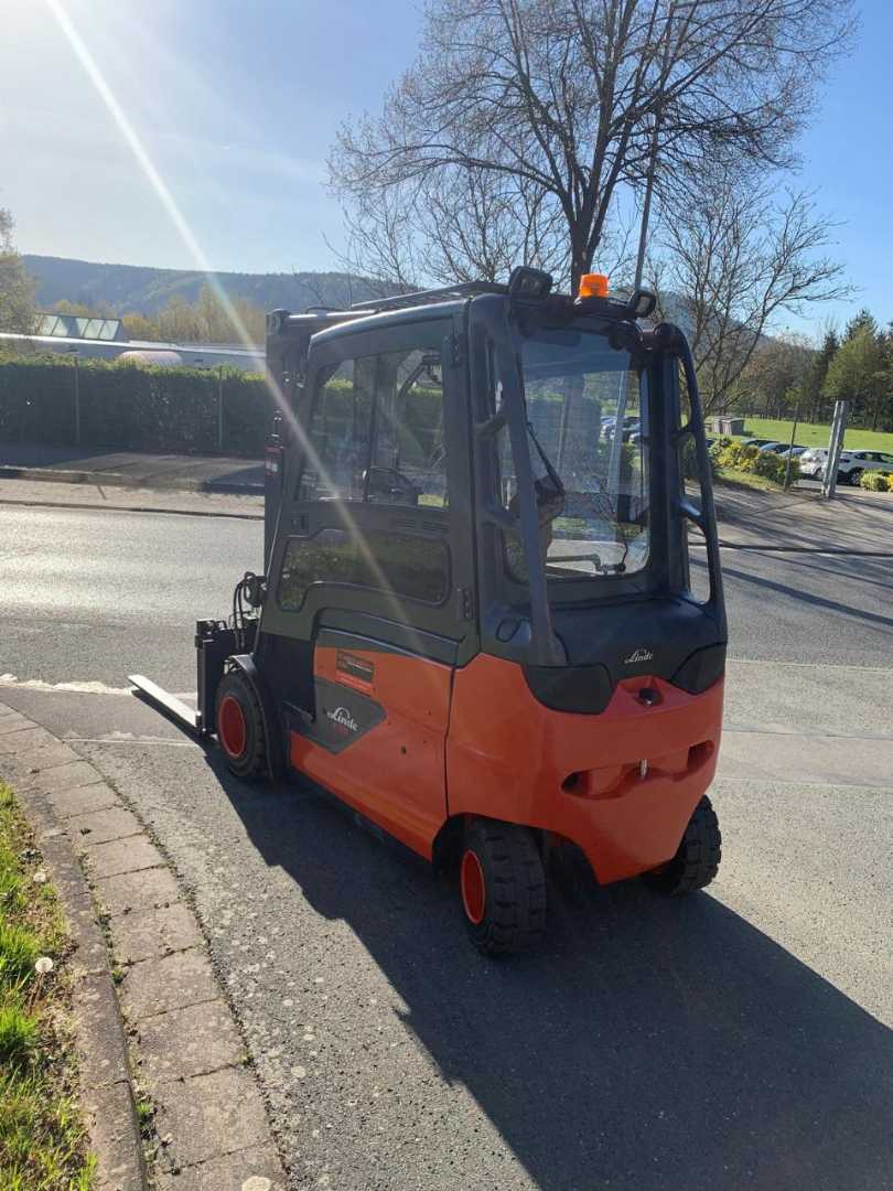 Used Forklift Truck LINDE E35HL-01 ELEKTRO VIERRADFRONTSTAPLER (13025011)
