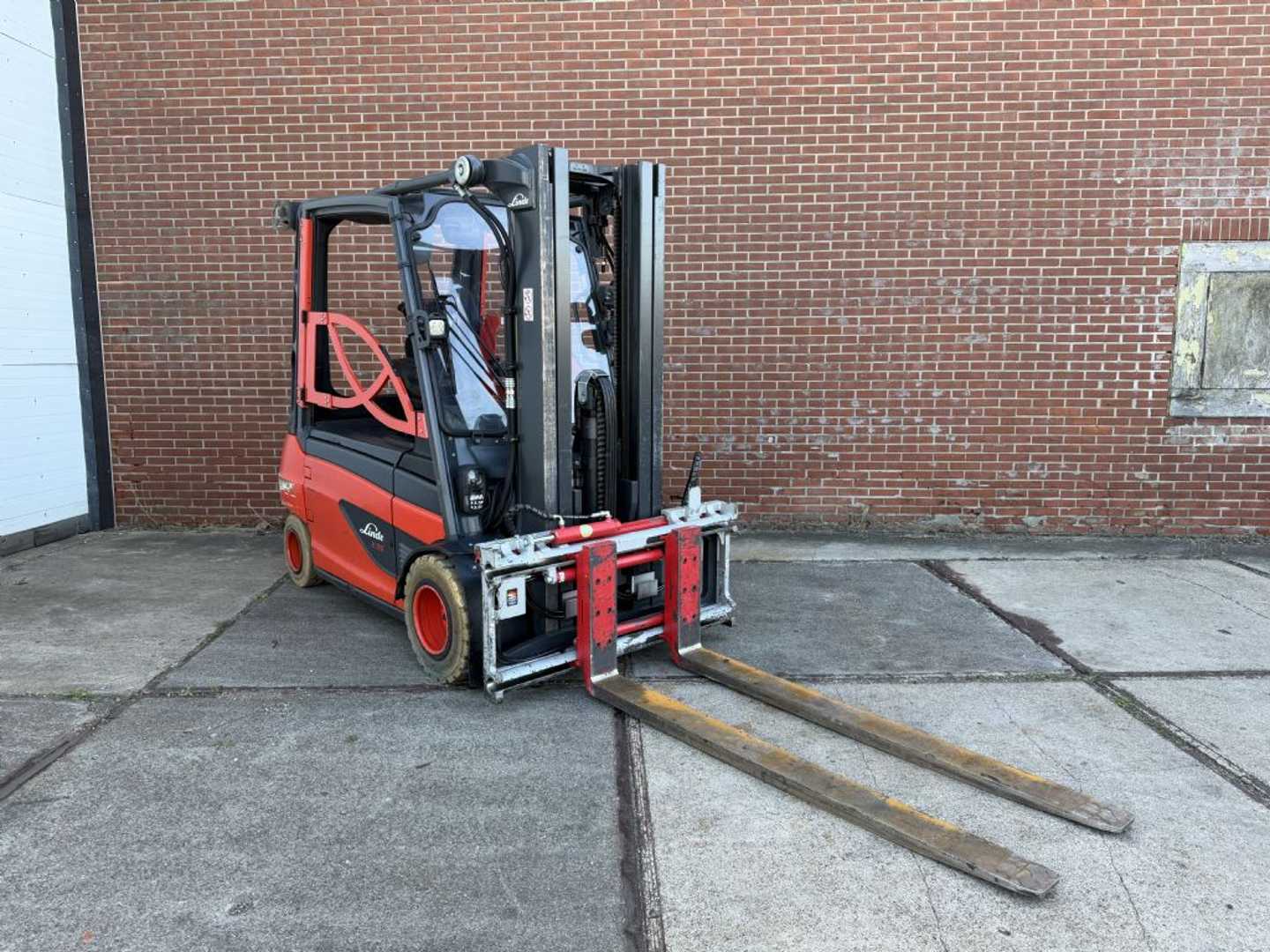 Used Forklift Truck LINDE E35L-01 ELEKTRO VIERRADFRONTSTAPLER (13069822)