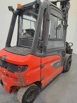 Used Forklift Truck LINDE E35L ELEKTRO VIERRADFRONTSTAPLER (13018208) backdrop