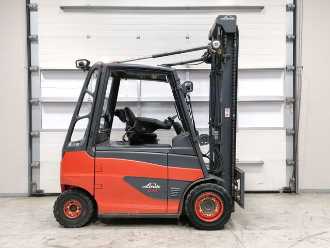 Used Forklift Truck LINDE E40H-01/600 ELEKTRO VIERRADFRONTSTAPLER (12900504)