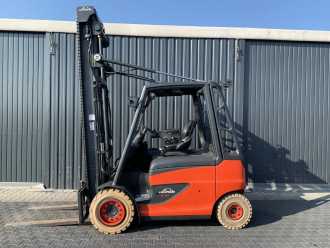 Used Forklift Truck LINDE E40H-01/600 ELEKTRO VIERRADFRONTSTAPLER (13059001)