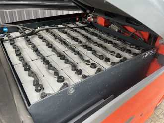 Used Forklift Truck LINDE E40HL-01/600 ELEKTRO VIERRADFRONTSTAPLER (13065956)