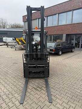 Used Forklift Truck LINDE EG 20 PH Li- ION ELEKTRO VIERRADFRONTSTAPLER (13075619)