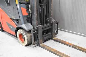 Used Forklift Truck LINDE H 18 D - 01 /58950/ DIESEL VIERRADFRONTSTAPLER (13068692)