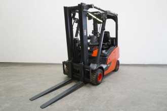 Used Forklift Truck LINDE H 18 D EVO 391-02 DIESEL VIERRADFRONTSTAPLER (12996483) backdrop