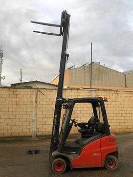 Used Forklift Truck LINDE H-18D DIESEL VIERRADFRONTSTAPLER (12391943)