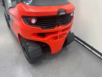 Used Forklift Truck LINDE H 25 D-01 DIESEL VIERRADFRONTSTAPLER (13071657)