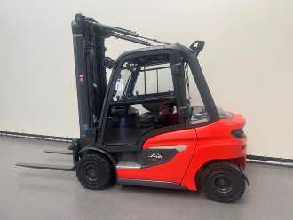 Used Forklift Truck LINDE H 25 D-01 DIESEL VIERRADFRONTSTAPLER (13071657)