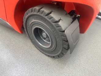 Used Forklift Truck LINDE H 25 D-01 DIESEL VIERRADFRONTSTAPLER (13071657)