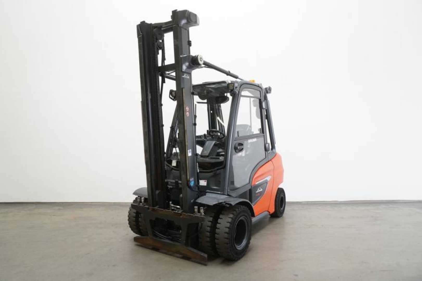 Used Forklift Truck LINDE H 30 D 1202 DIESEL VIERRADFRONTSTAPLER (13041697)