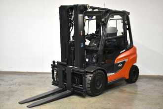 Used Forklift Truck LINDE H 30 D 1202 DIESEL VIERRADFRONTSTAPLER (13048452) backdrop