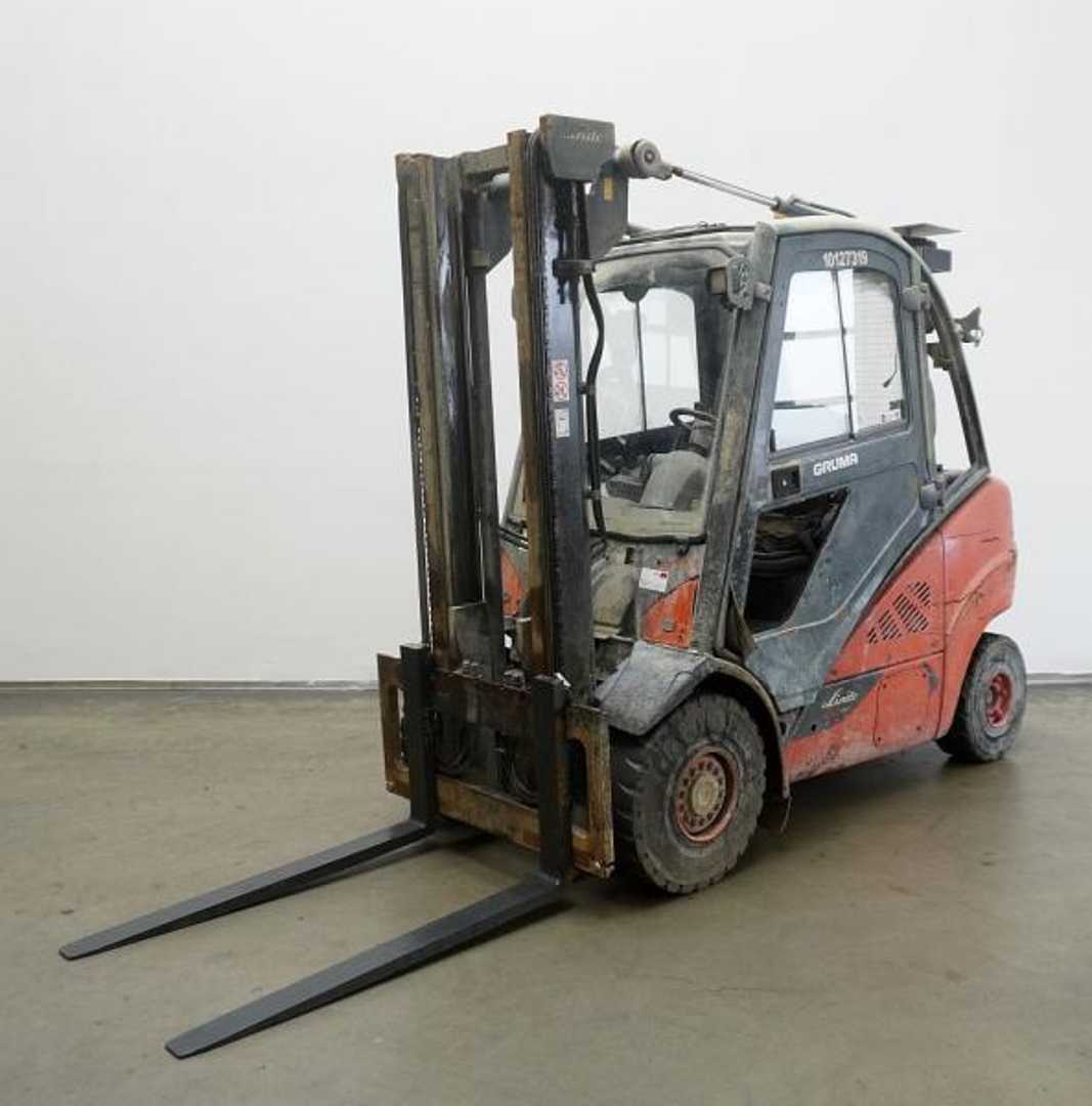 Used Forklift Truck LINDE H 30 D (3B) EVO 393-02 DIESEL VIERRADFRONTSTAPLER (12919782)
