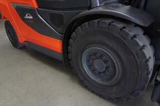 Used Forklift Truck LINDE H 30 T 1202 GAS VIERRADFRONTSTAPLER (13047136)